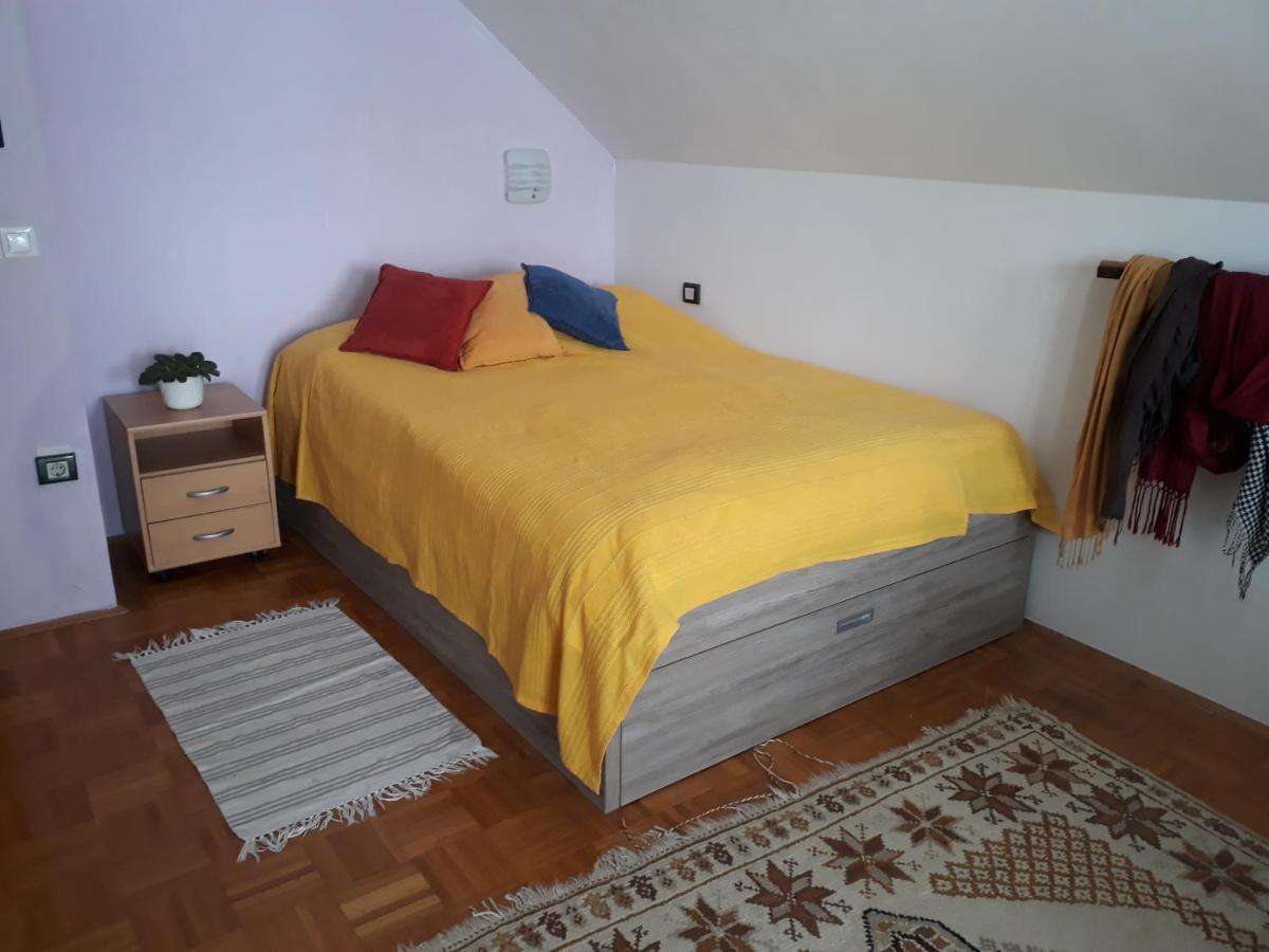 B&B Cerne Polhov Gradec エクステリア 写真