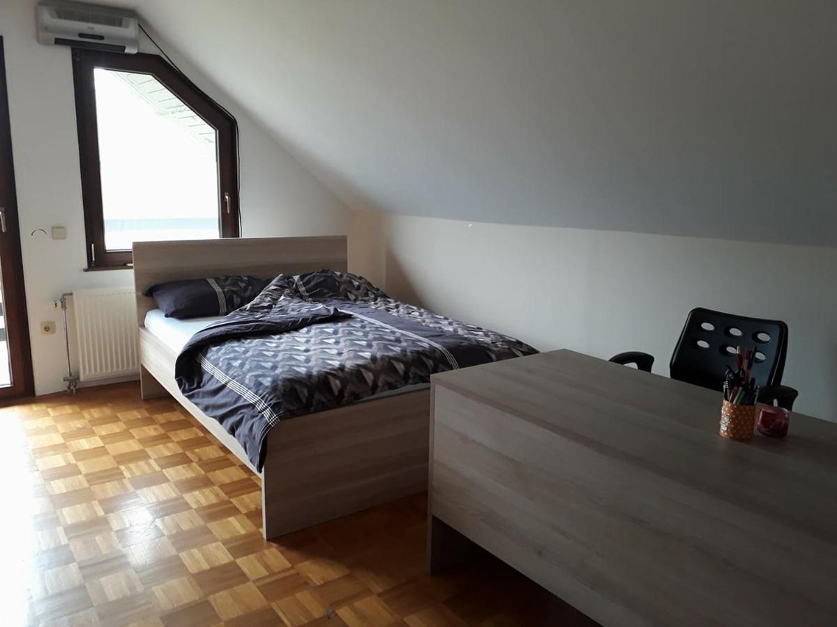 B&B Cerne Polhov Gradec エクステリア 写真
